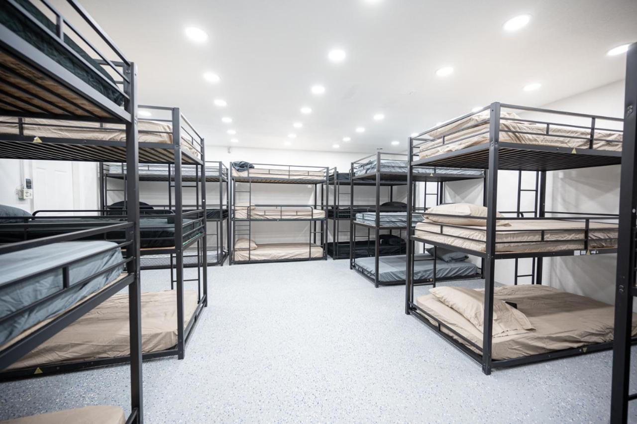 Free Airport & Strip Shuttle, & Bfast! Hostel ลาสเวกัส ภายนอก รูปภาพ